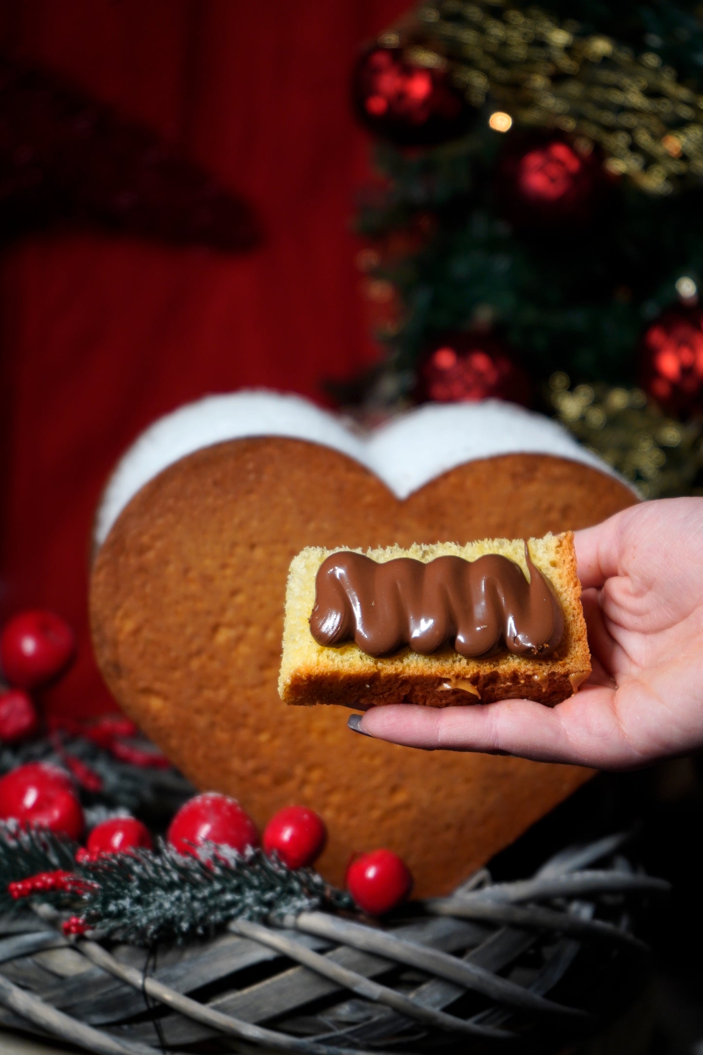 Pandoro a cuore nocciola